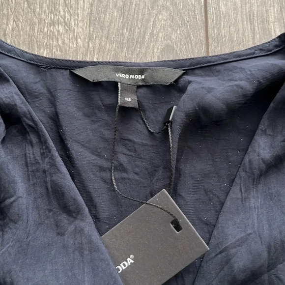 NWT  Vero Moda Midi Dress | Women’s Size XS - Picture 3 of 5